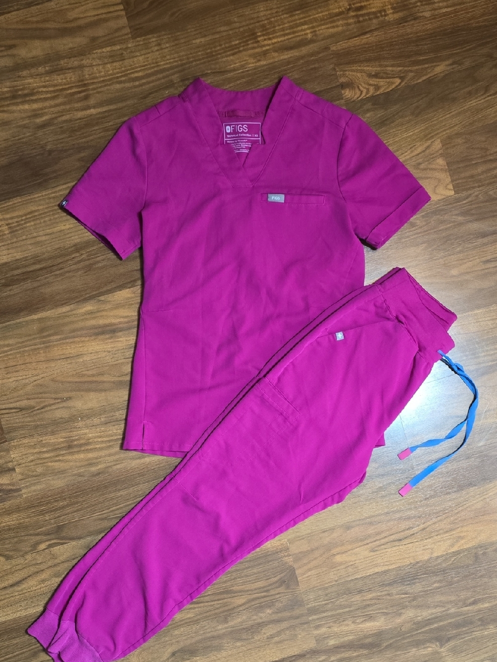 Figs Scrub Sets - Lot Of 3 - XS/S - Picture 15 of 16